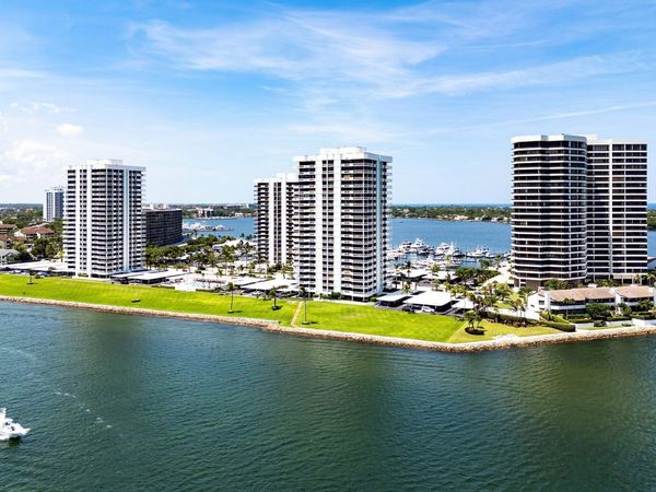 115 Lakeshore Drive, Unit 648, North Palm Beach, FL 33408