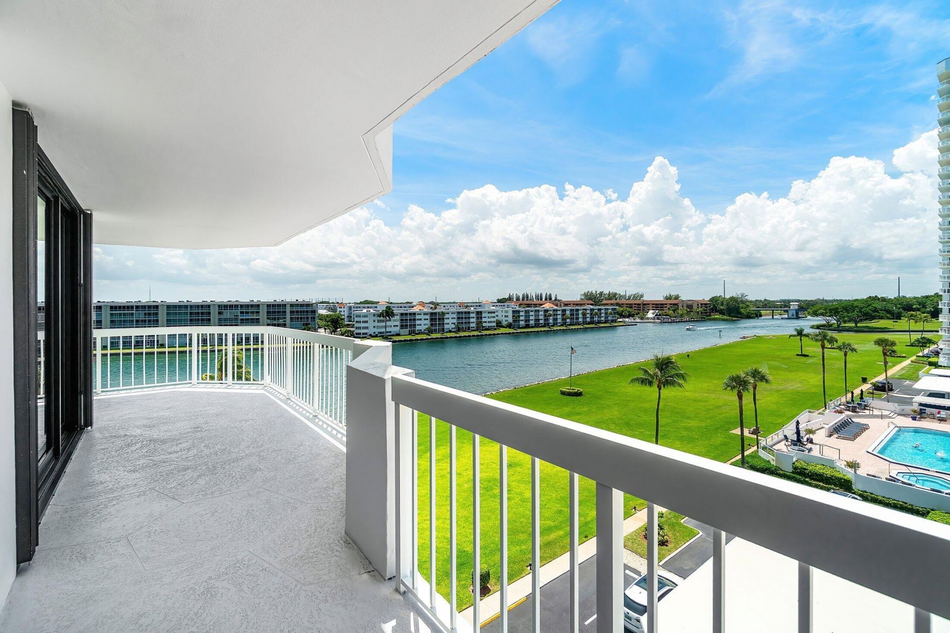 115 Lakeshore Drive, Unit 648, North Palm Beach, FL 33408 Photo