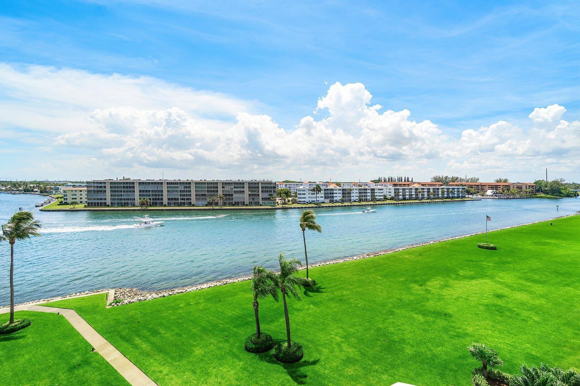 115 Lakeshore Drive, Unit 648, North Palm Beach, FL 33408 Photo