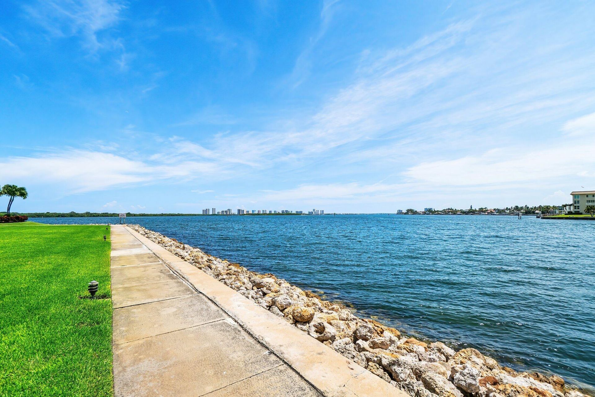 115 Lakeshore Drive, Unit 648, North Palm Beach, FL 33408 Photo