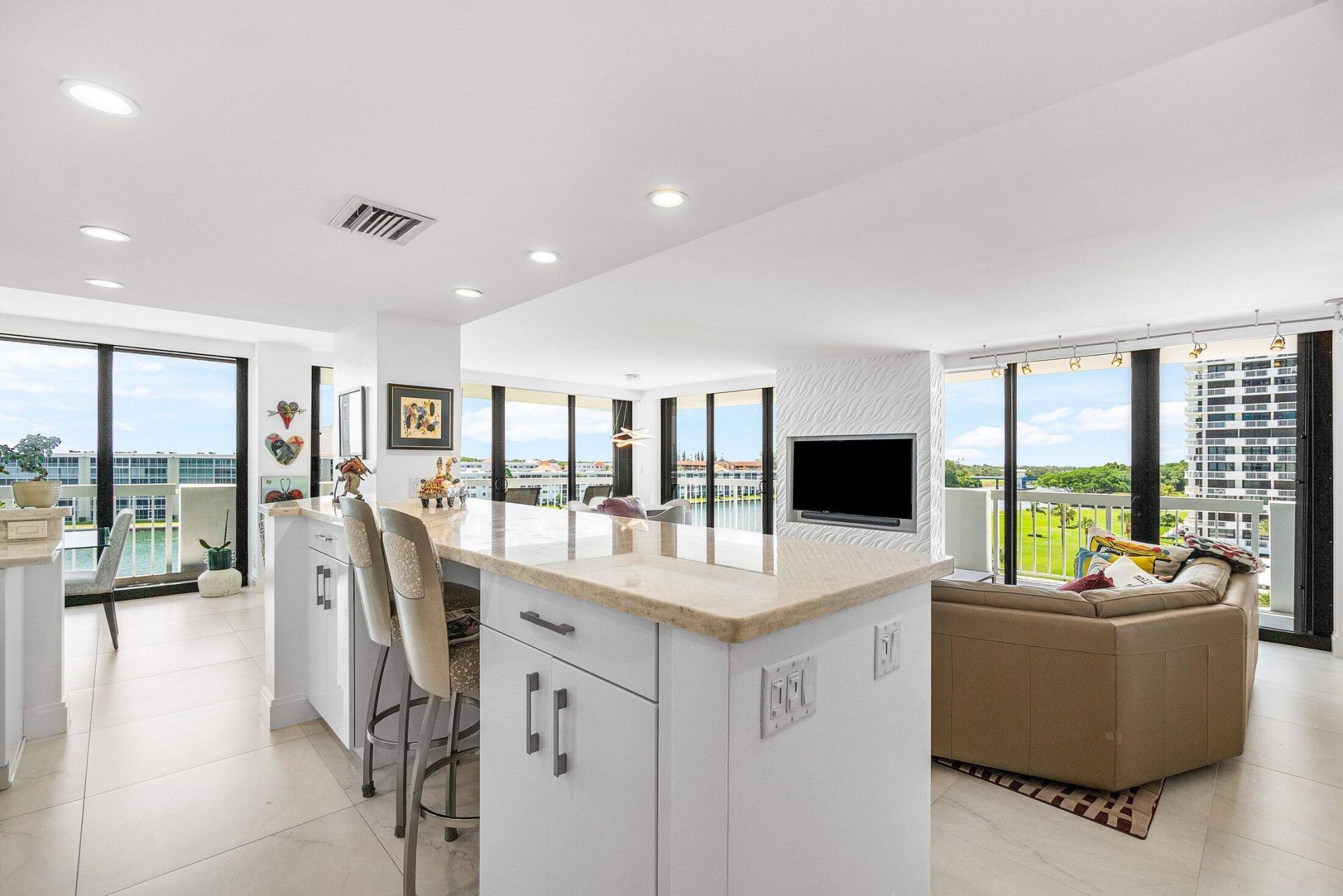 115 Lakeshore Drive, Unit 648, North Palm Beach, FL 33408 Photo