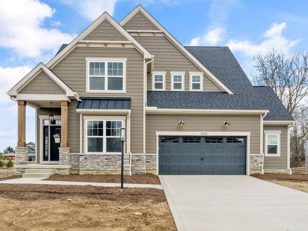 1068 Ivy Wood Drive, Sunbury, OH 43074