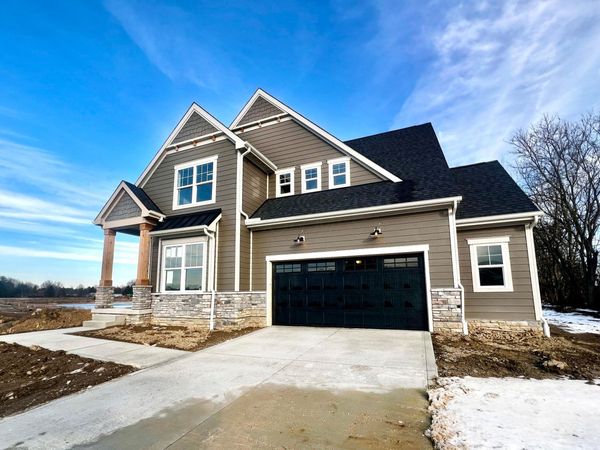 1068 Ivy Wood Drive, Sunbury, OH 43074