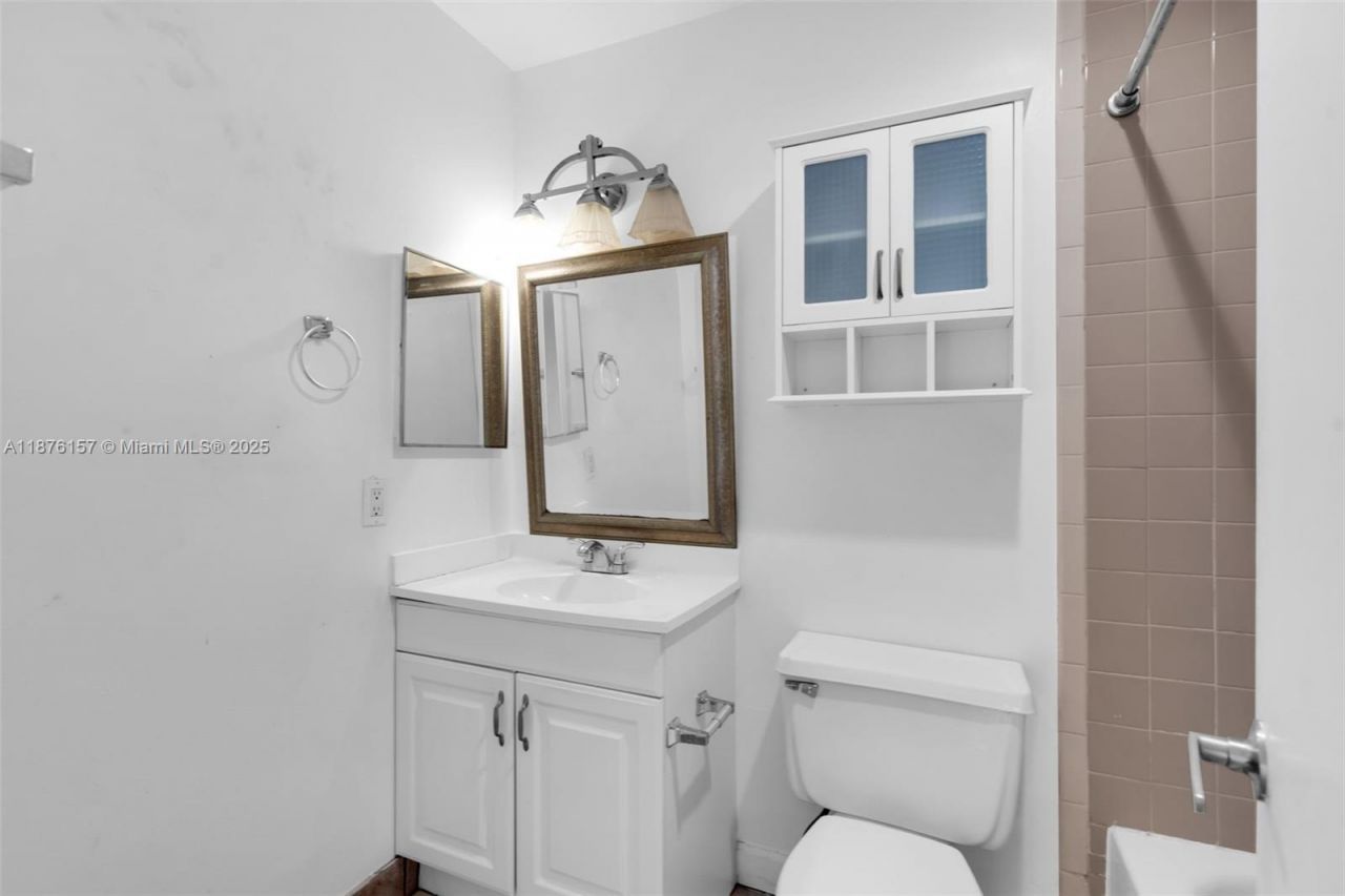 1161 NW 99th Ter, Unit 38, Pembroke Pines, FL 33024 Photo