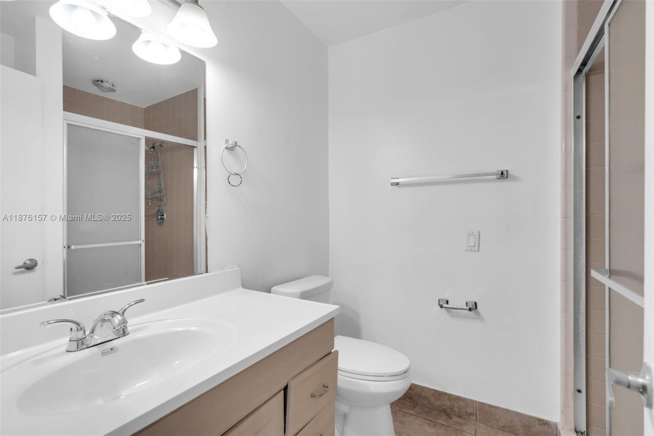 1161 NW 99th Ter, Unit 38, Pembroke Pines, FL 33024 Photo
