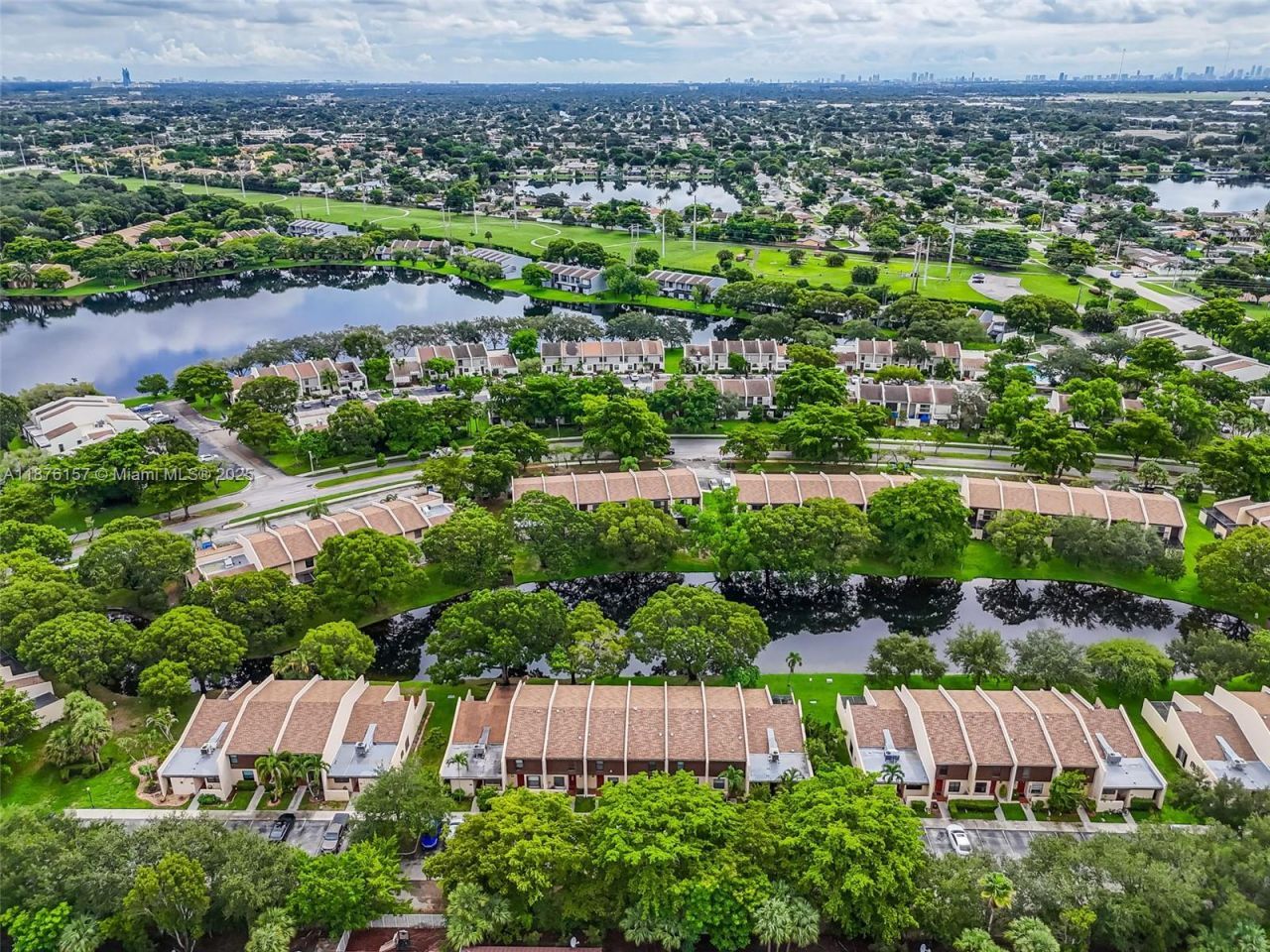 1161 NW 99th Ter, Unit 38, Pembroke Pines, FL 33024 Photo