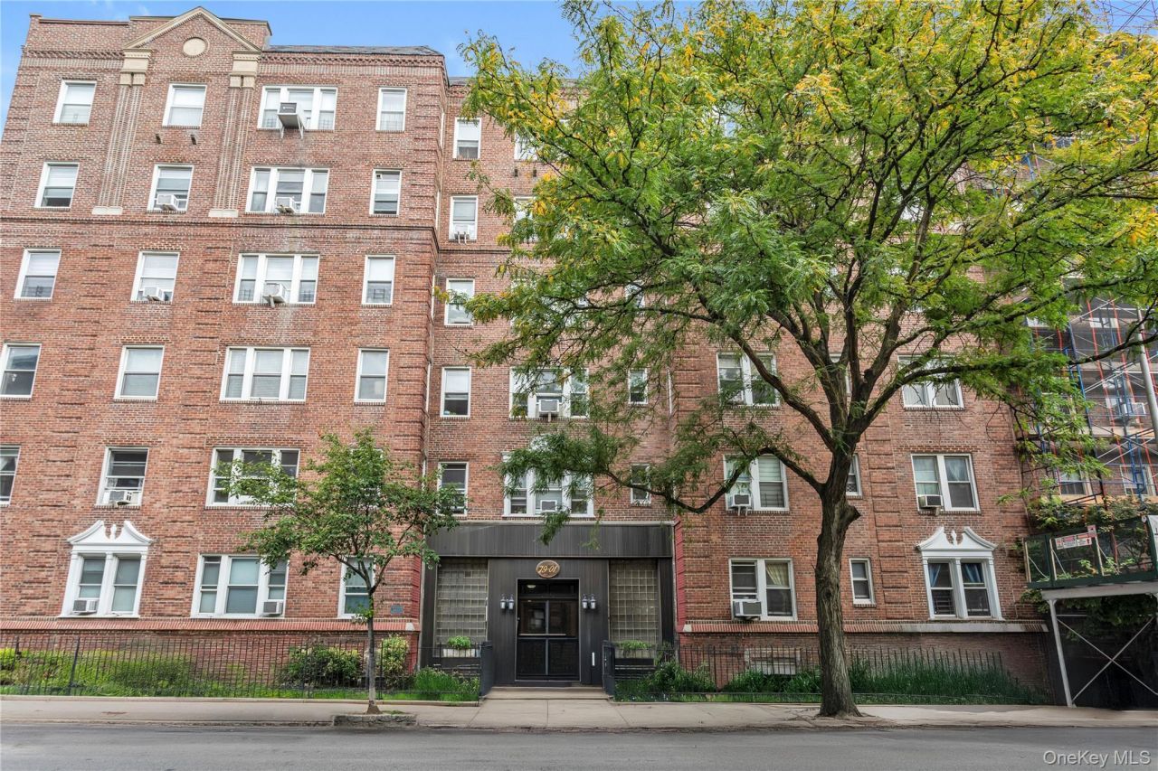 79-01 35th Avenue, Unit 2B, Jackson Heights, NY 11372 Main Photo