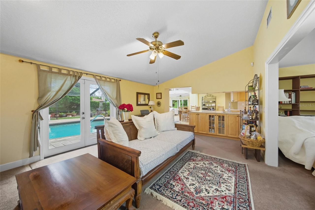 15507 N Himes Avenue, Tampa, FL 33618 Photo
