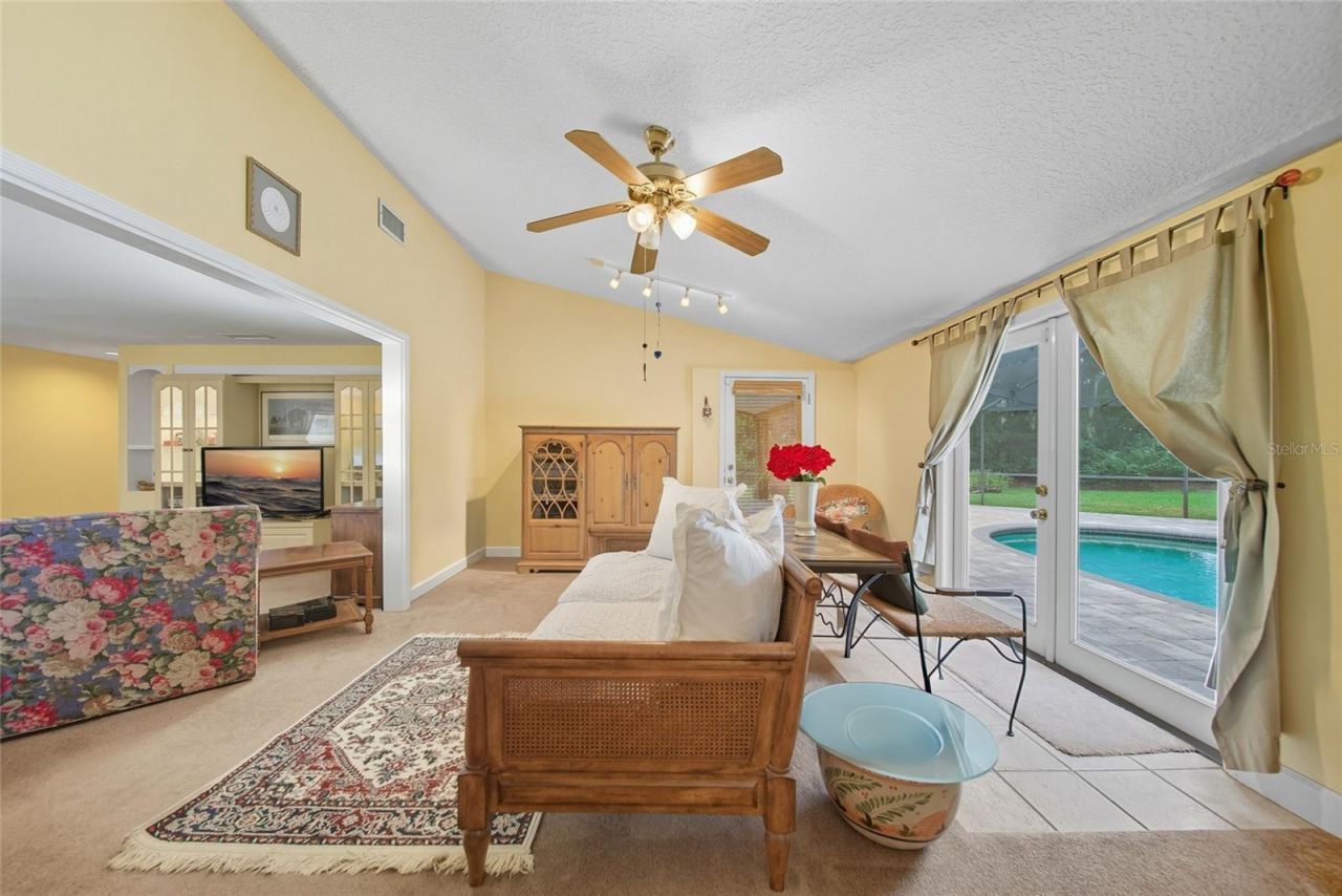 15507 N Himes Avenue, Tampa, FL 33618 Photo