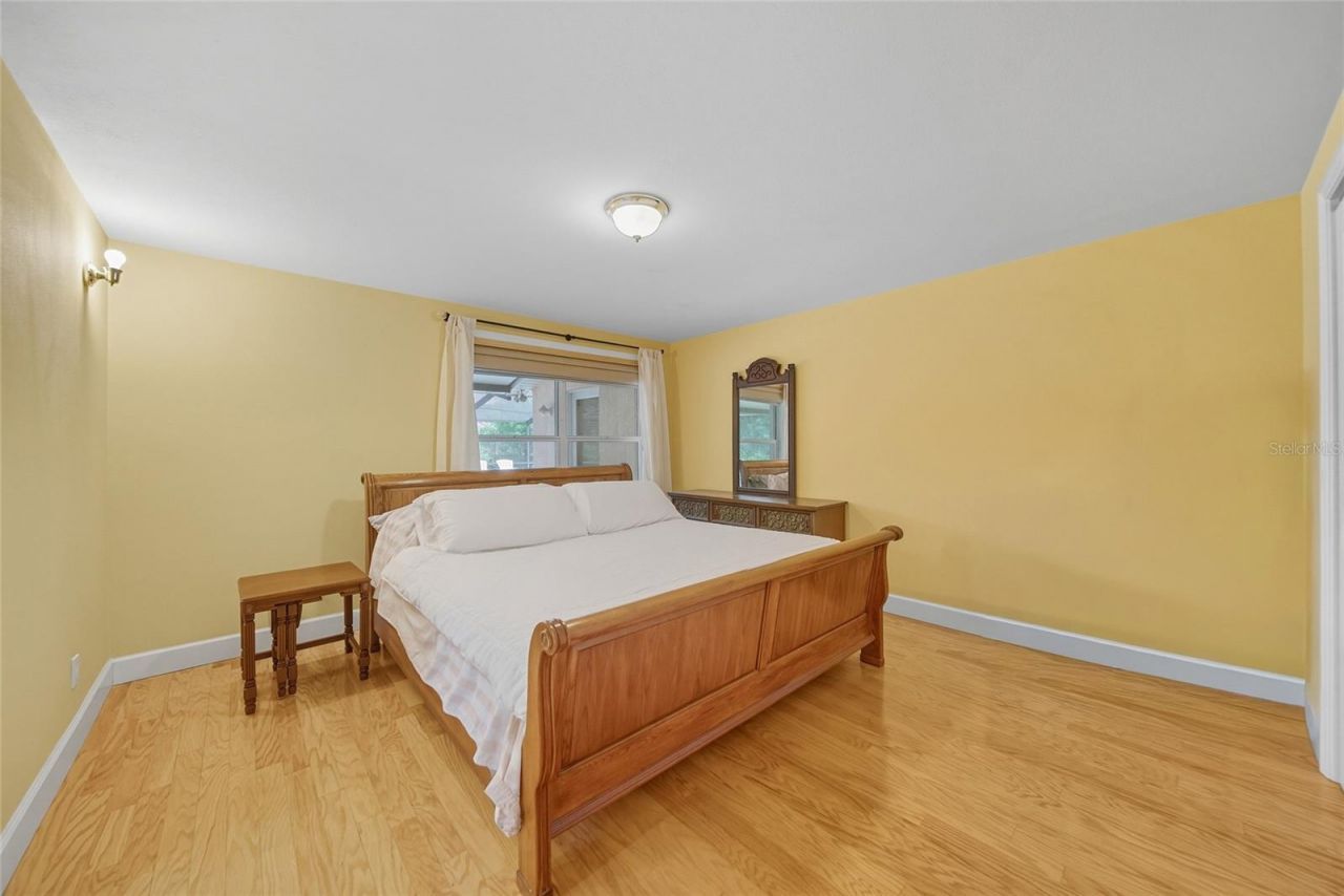 15507 N Himes Avenue, Tampa, FL 33618 Photo