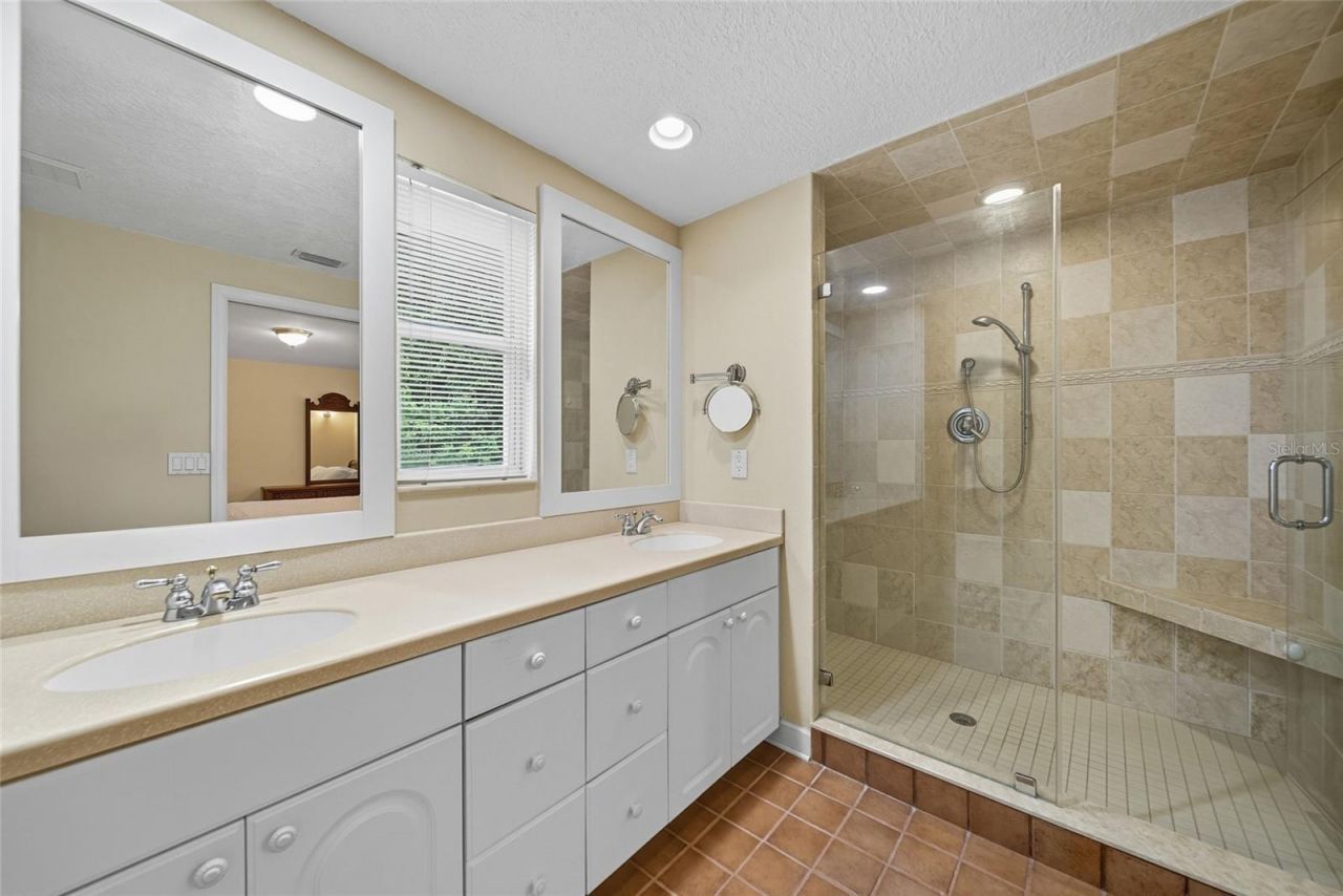 15507 N Himes Avenue, Tampa, FL 33618 Photo