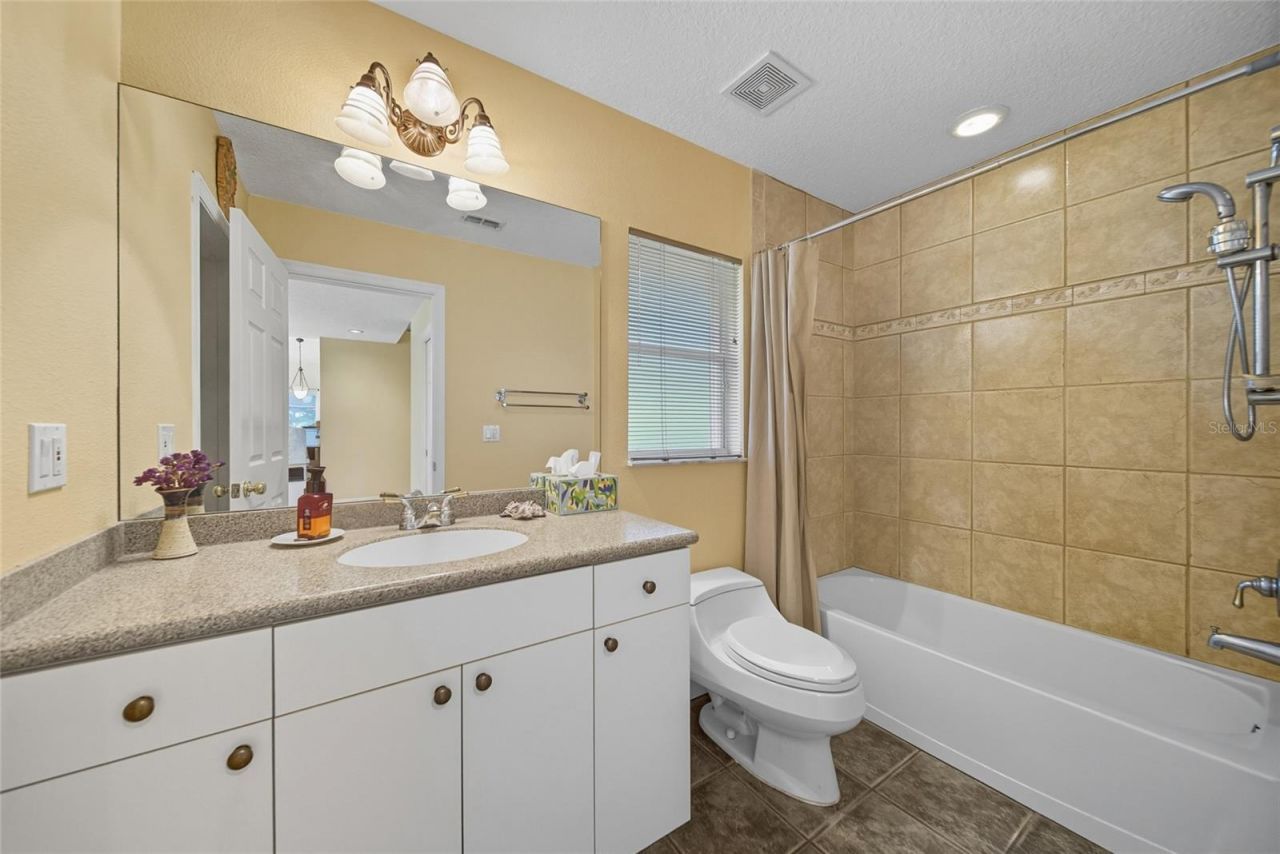 15507 N Himes Avenue, Tampa, FL 33618 Photo
