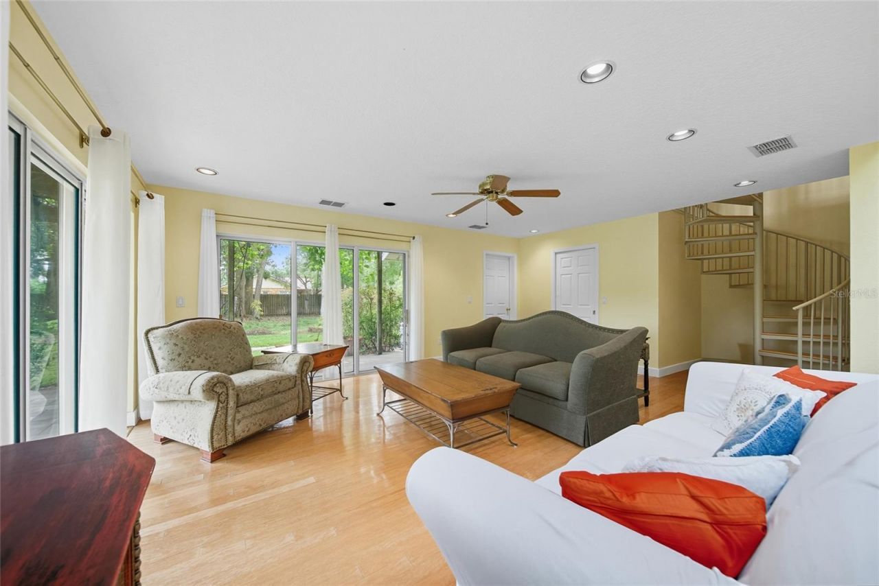 15507 N Himes Avenue, Tampa, FL 33618 Photo