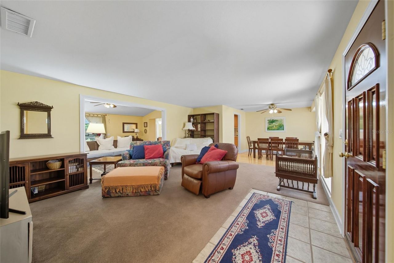 15507 N Himes Avenue, Tampa, FL 33618 Photo