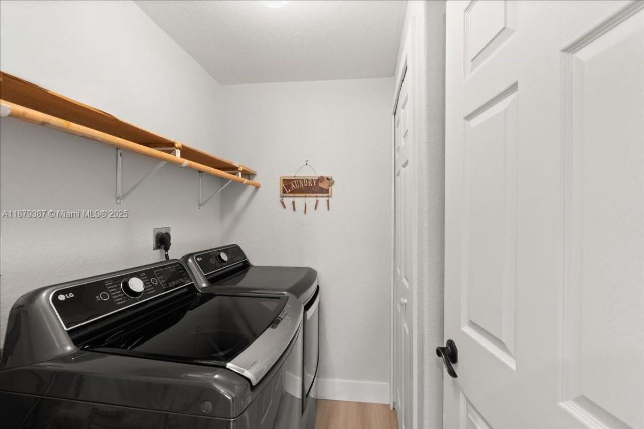 15931 SW 61st Ln, Miami, FL 33193 Photo