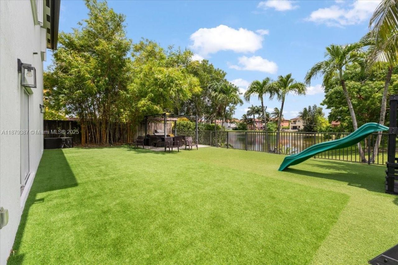 15931 SW 61st Ln, Miami, FL 33193 Photo