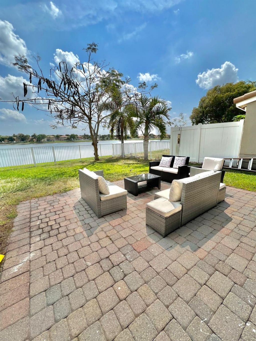 3350 Turtle Cove, West Palm Beach, FL 33411 Photo