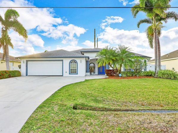 2548 SW Edgarce Street, Port St. Lucie, FL 34953