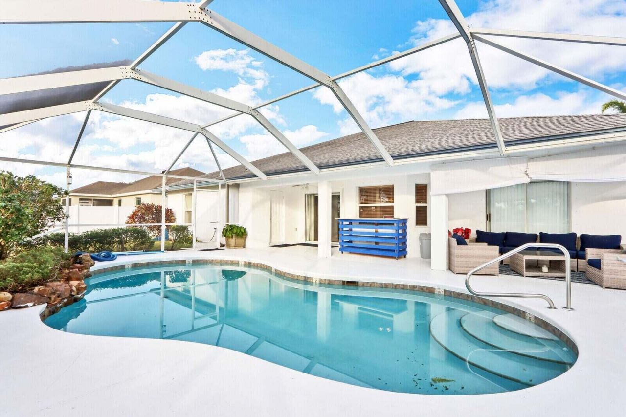 2548 SW Edgarce Street, Port Saint Lucie, FL 34953 Photo