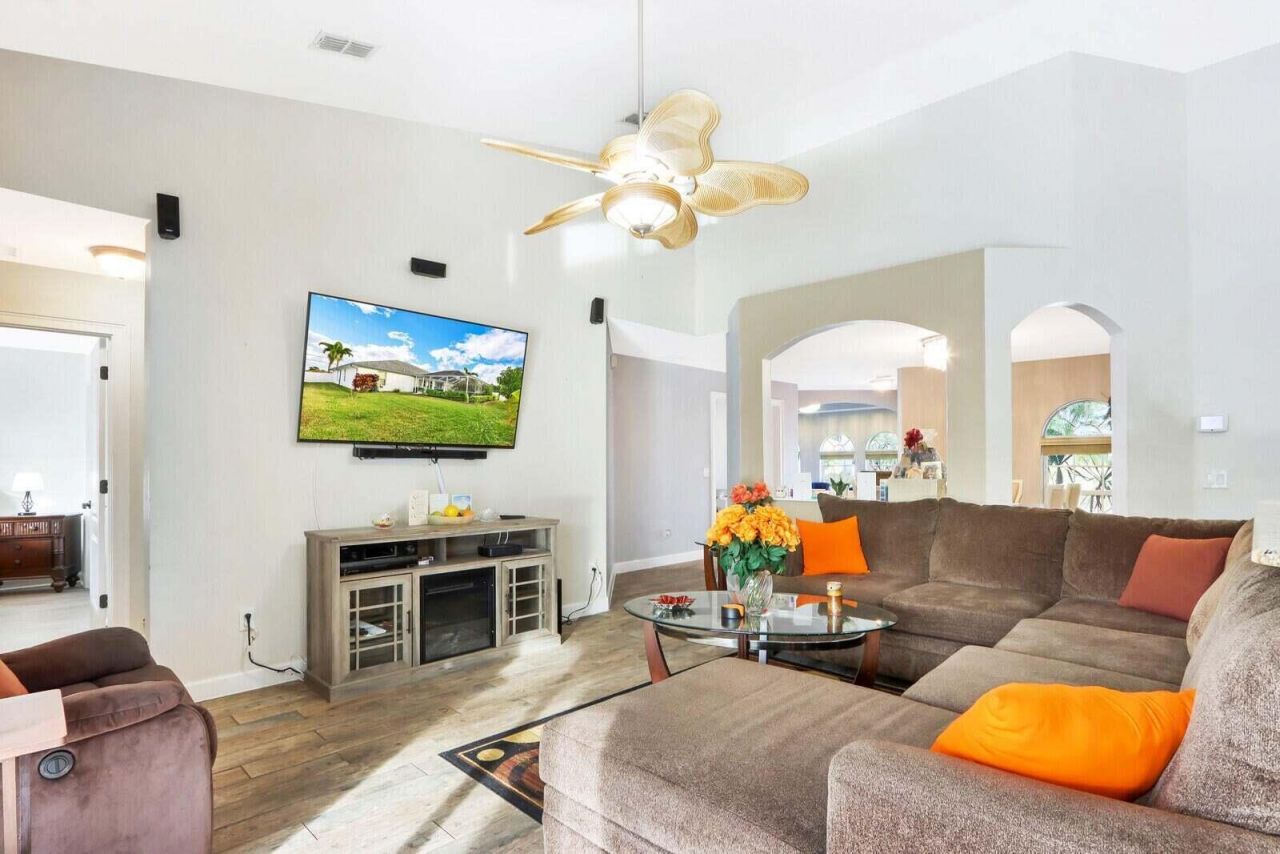 2548 SW Edgarce Street, Port Saint Lucie, FL 34953 Photo