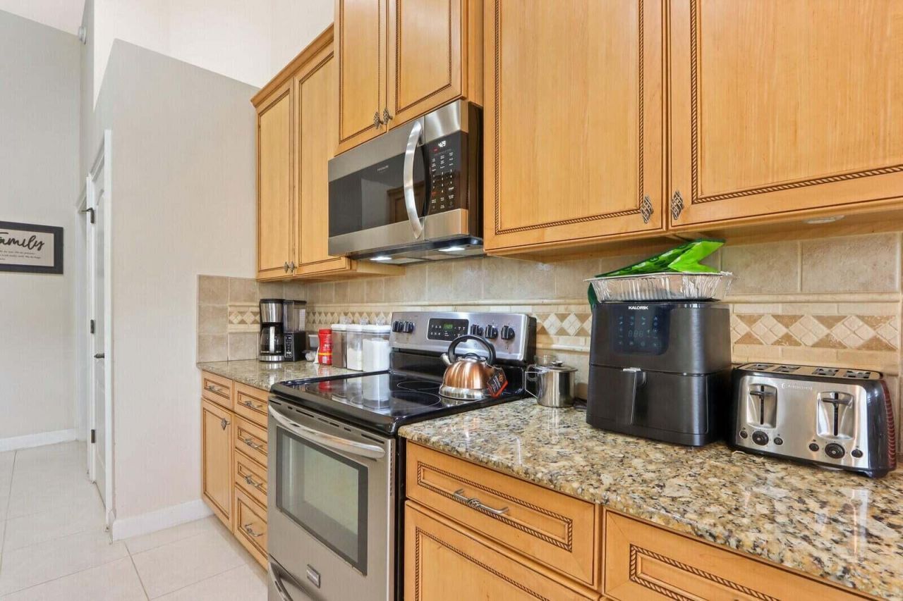 2548 SW Edgarce Street, Port Saint Lucie, FL 34953 Photo