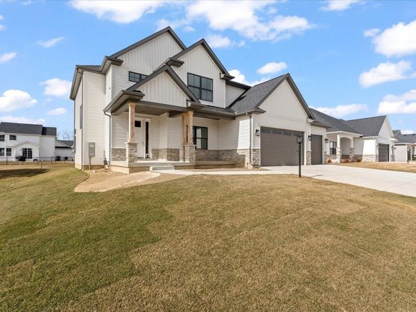 1207 Sandstone Court, Mahomet, IL 61853