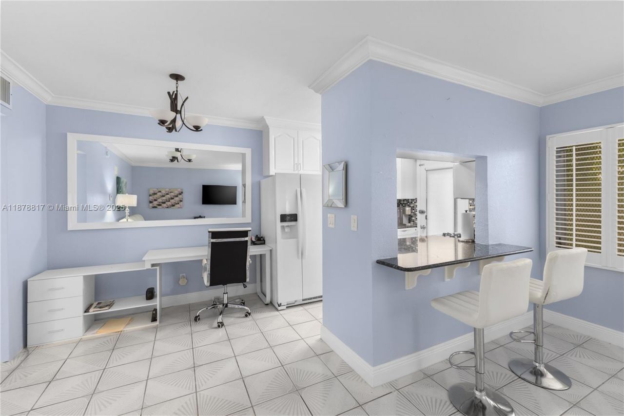 350 Collins Ave, Unit 103, Miami Beach, FL 33139 Photo