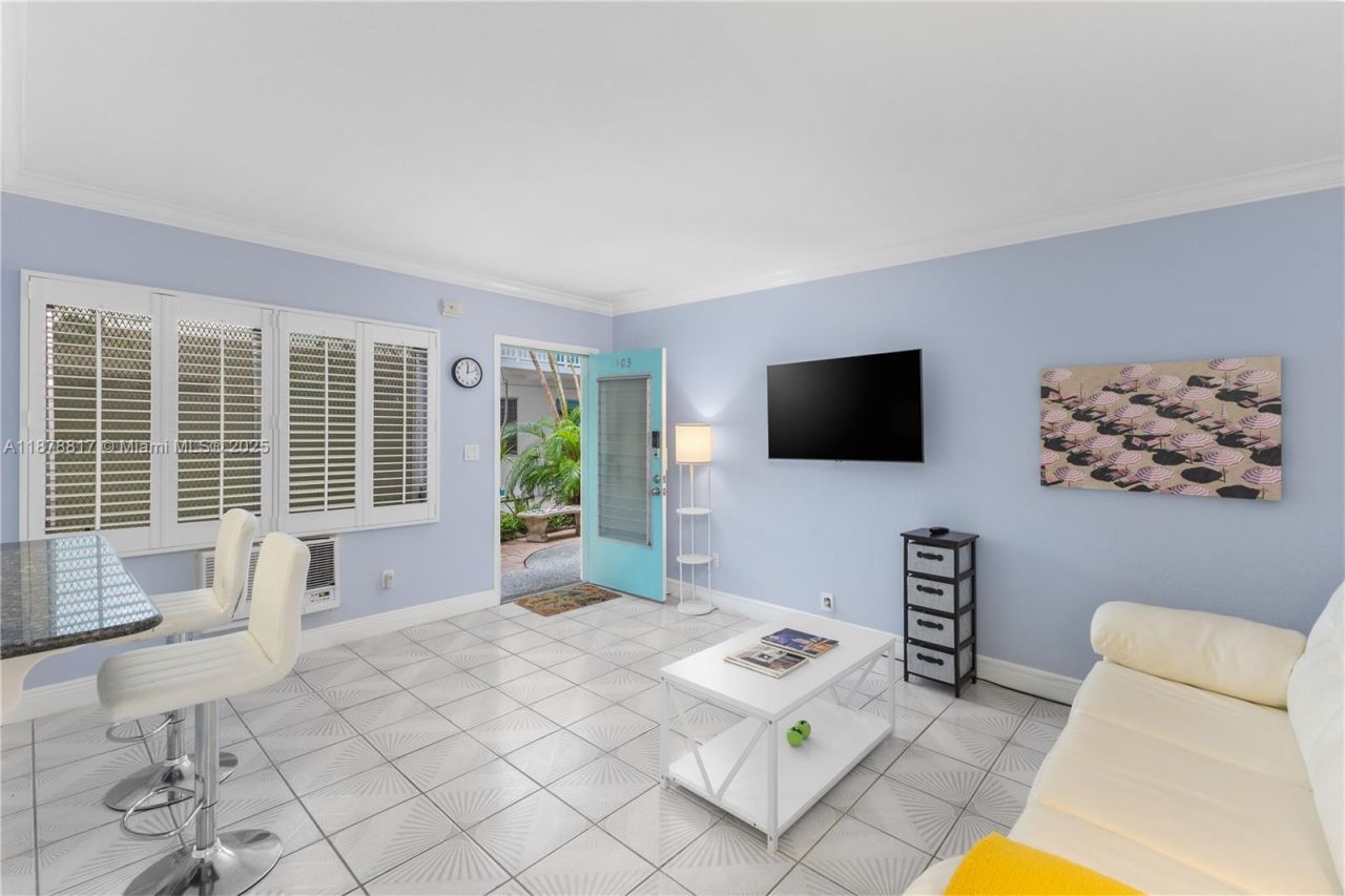 350 Collins Ave, Unit 103, Miami Beach, FL 33139 Photo