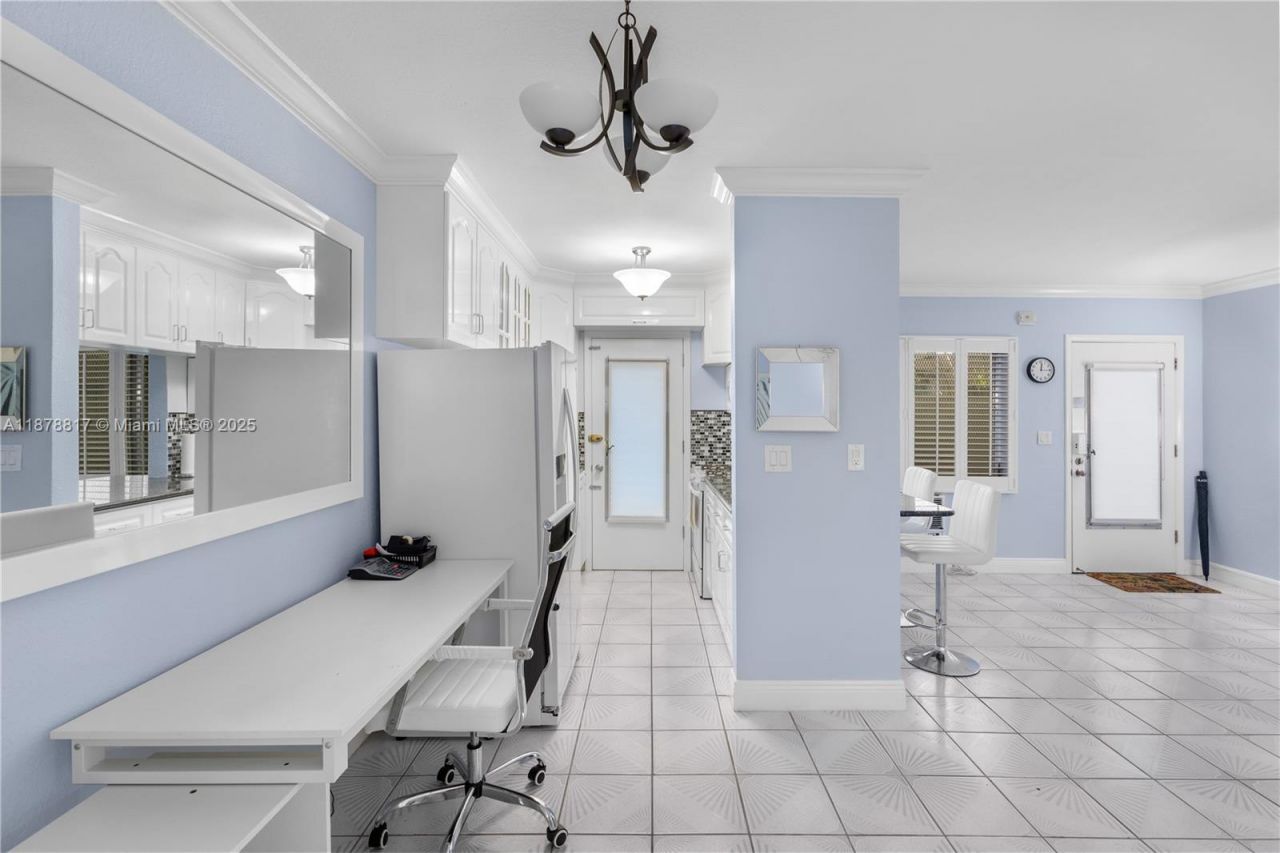 350 Collins Ave, Unit 103, Miami Beach, FL 33139 Photo
