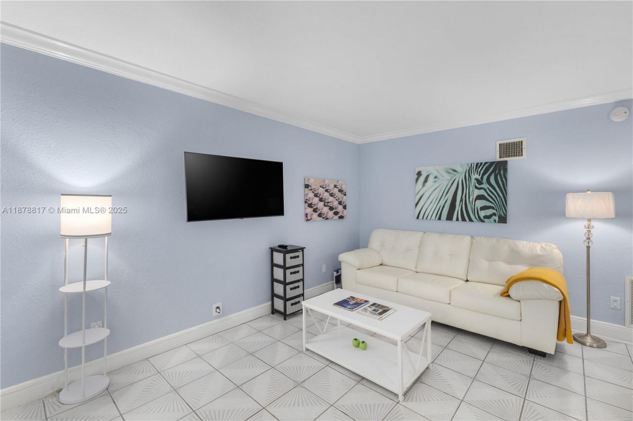 350 Collins Ave, Unit 103, Miami Beach, FL 33139 Photo