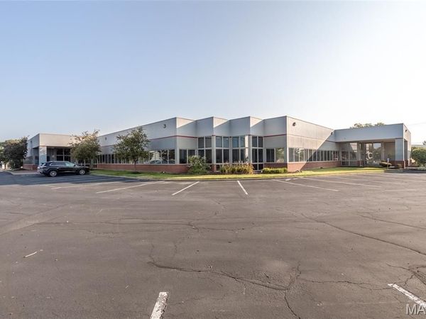 702 Spirit 40 Park Drive, Chesterfield, MO 63005