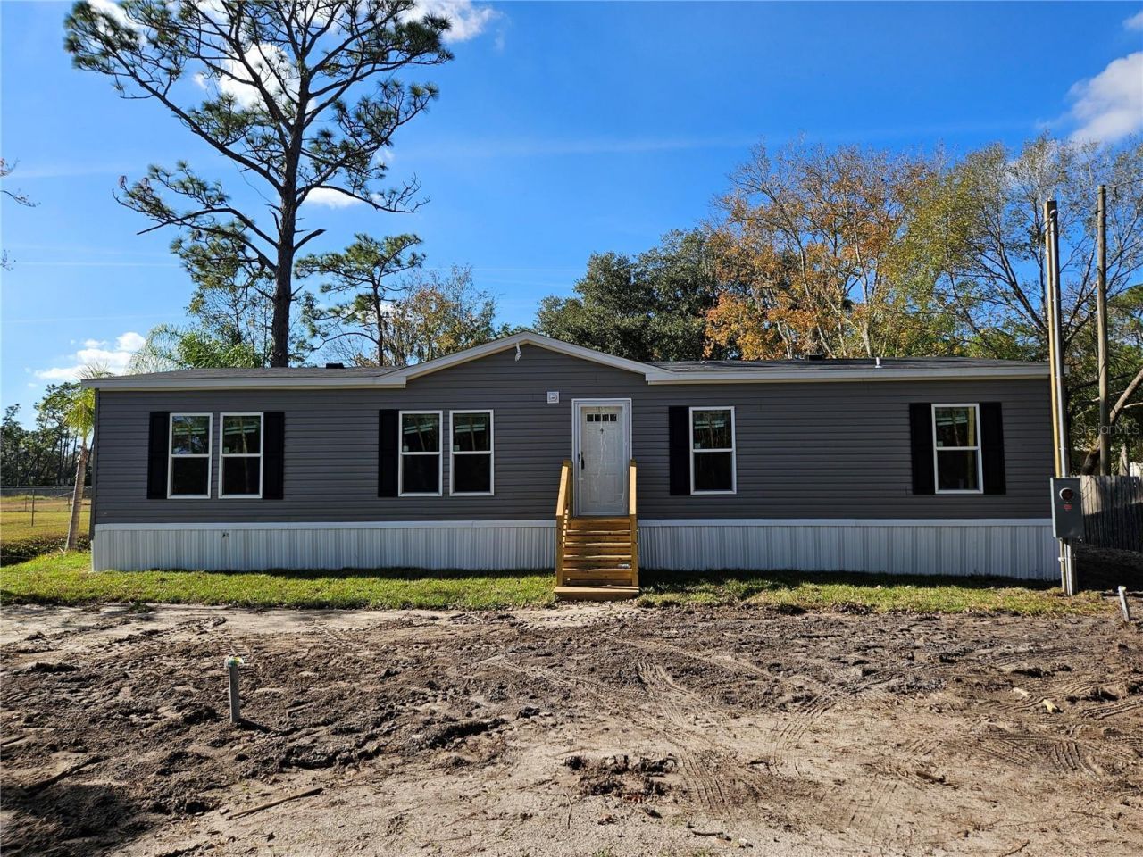 2738 10th Street, Orlando, FL 32820 Main Photo