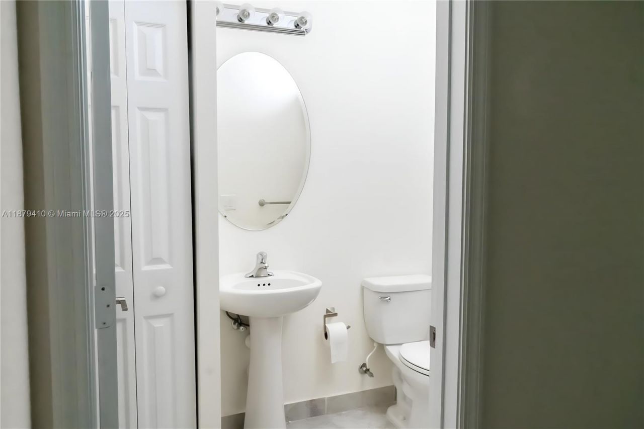 3343 W 100th Ter, Hialeah, FL 33018 Photo