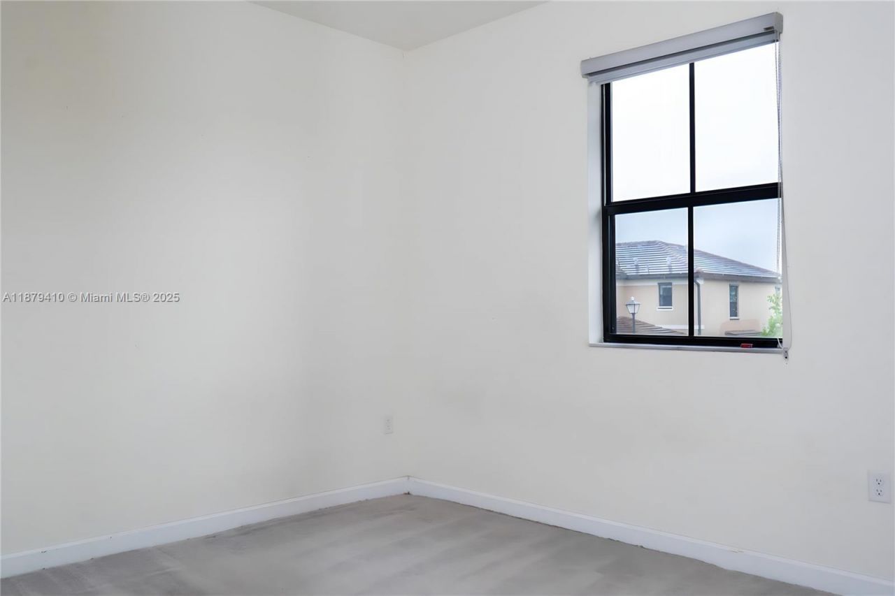 3343 W 100th Ter, Hialeah, FL 33018 Photo