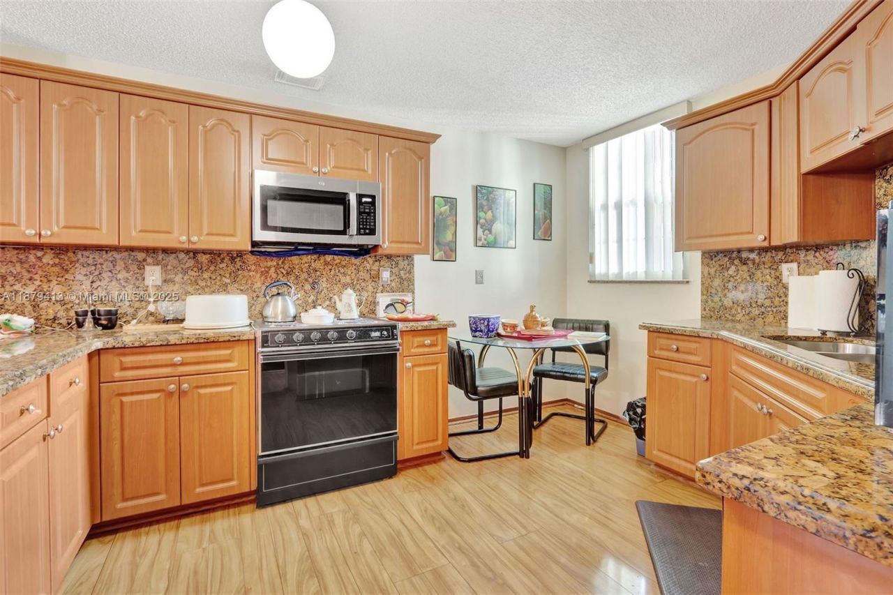 20717 SW 81st Pl, Cutler Bay, FL 33189 Photo