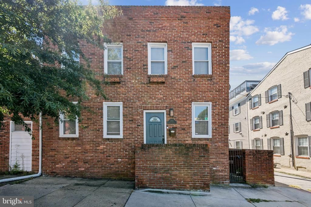 2731 HUDSON STREET Baltimore, MD 21224