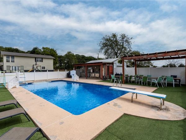 13693 N Mount Pleasant Road, Gravette, AR 72736