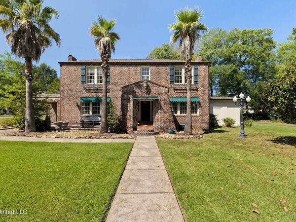 113 S 22nd Avenue, Hattiesburg, MS 39401