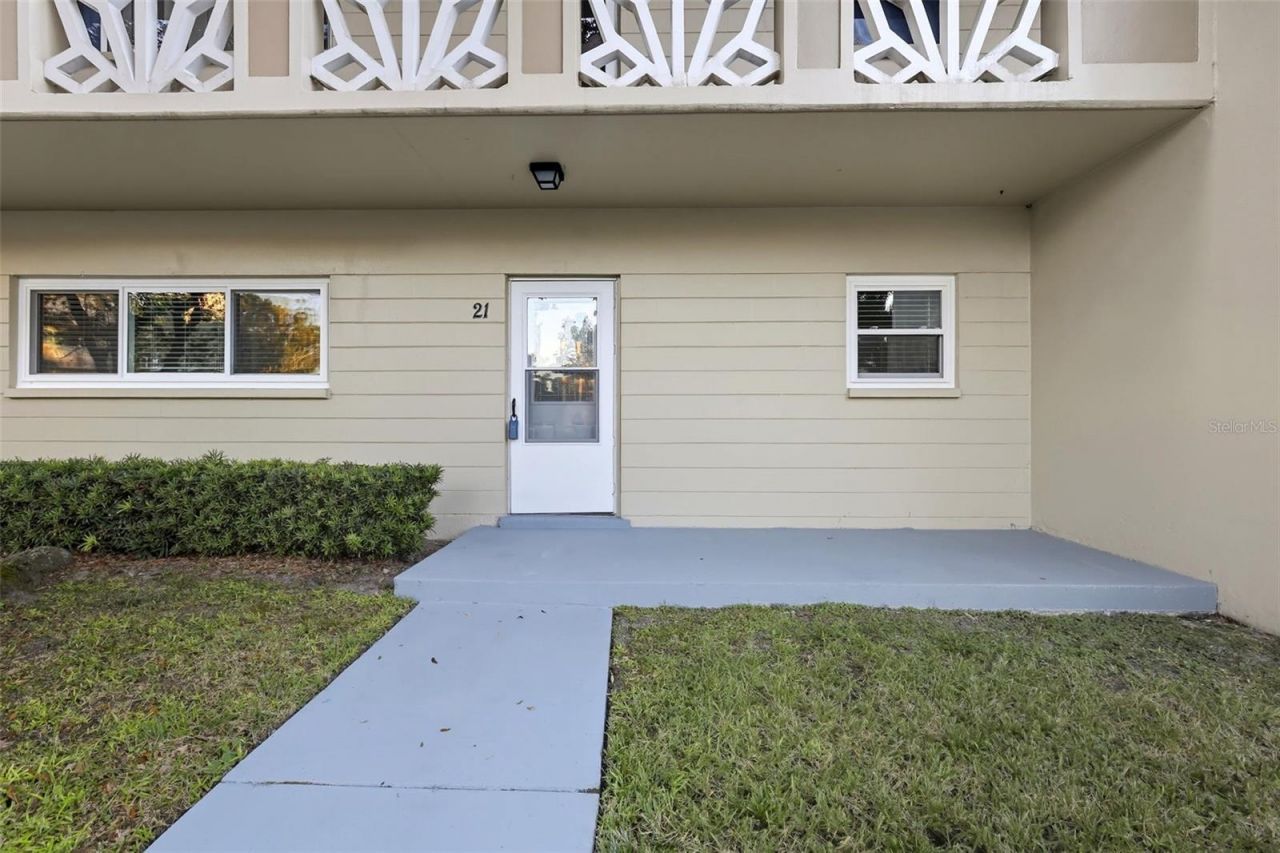 2351 Irish Lane, Unit 21, Clearwater, FL 33763 Main Photo