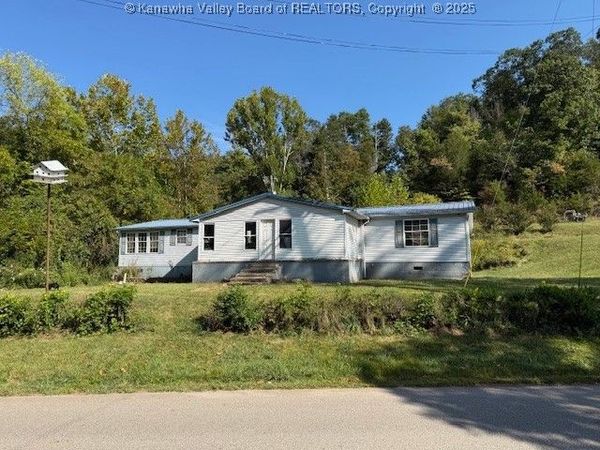 5291 Eighteen Mile Creek Road, Buffalo, WV 25123