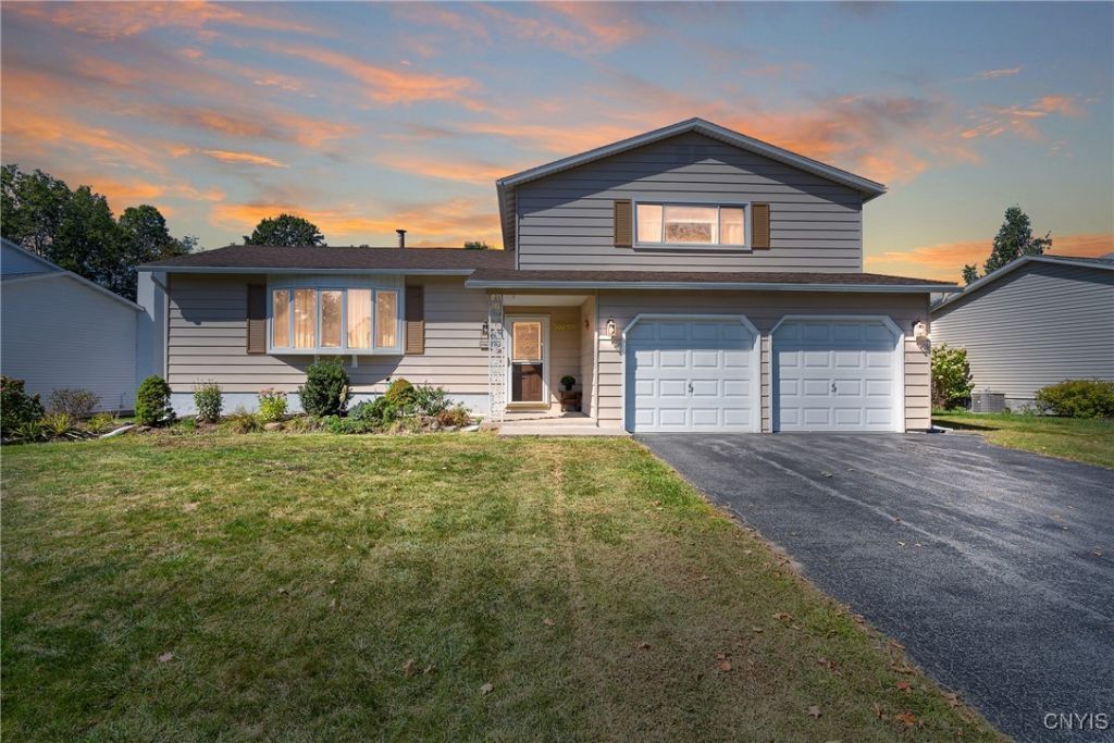 洋書 akikino0310 13088 Homes for Sale and Real Estate, Clay, NY - Coldwell