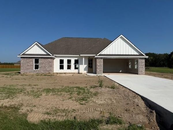 18317 WOLF TRACK Way, Loranger, LA 70446