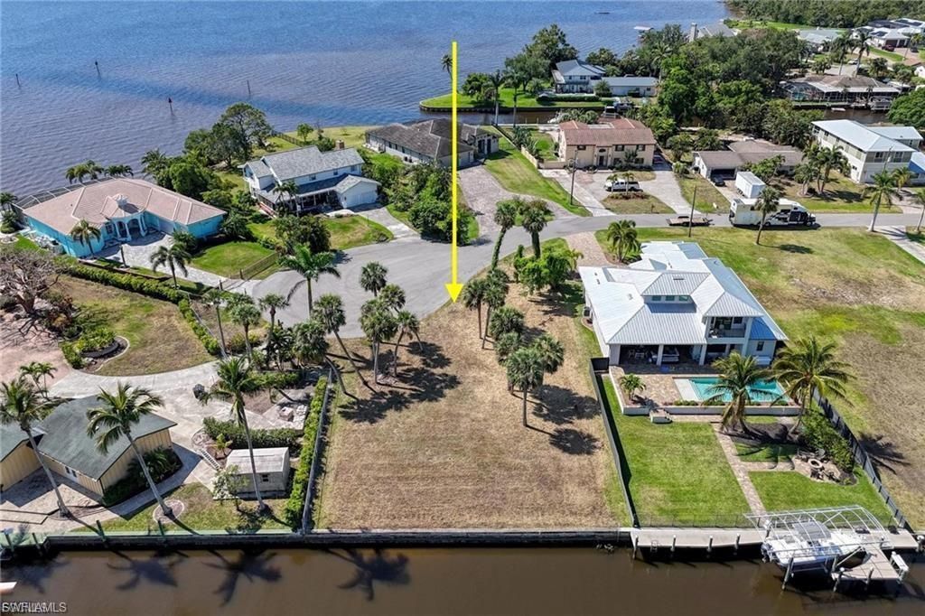 1806 Marina Cir, North Fort Myers, FL 33913 Photo