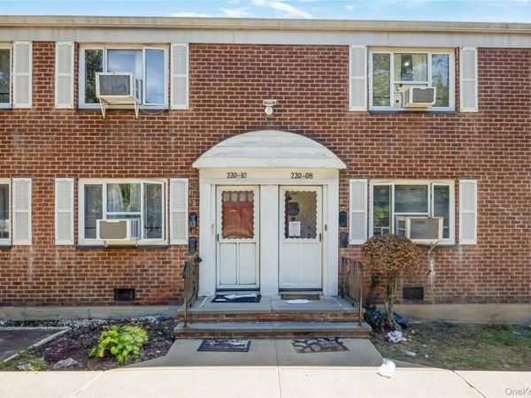 220-08 Stronghurst Avenue, Unit 220-08, Queens Village, NY 11426