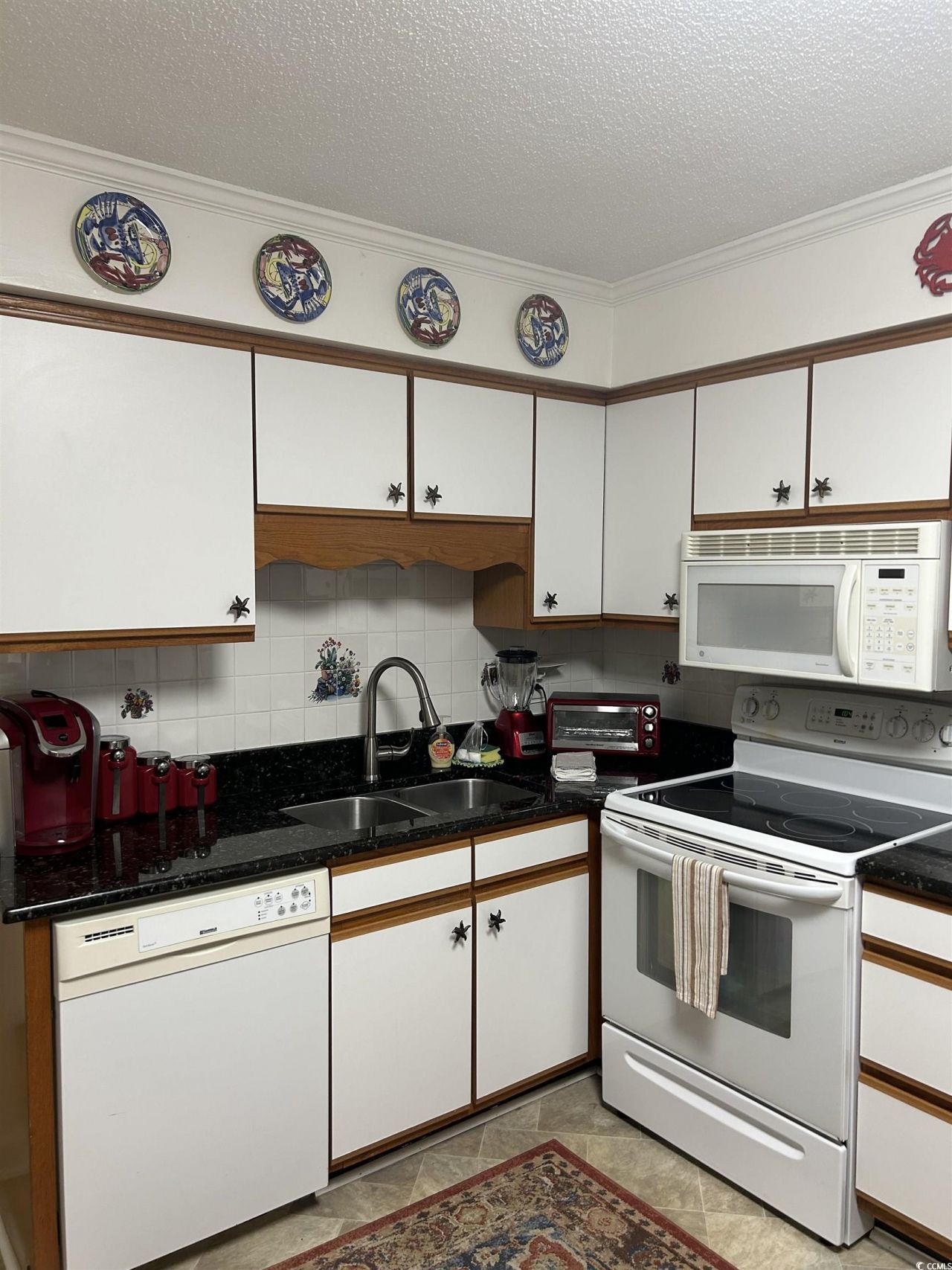 1582 S Waccamaw Dr. Photo 9