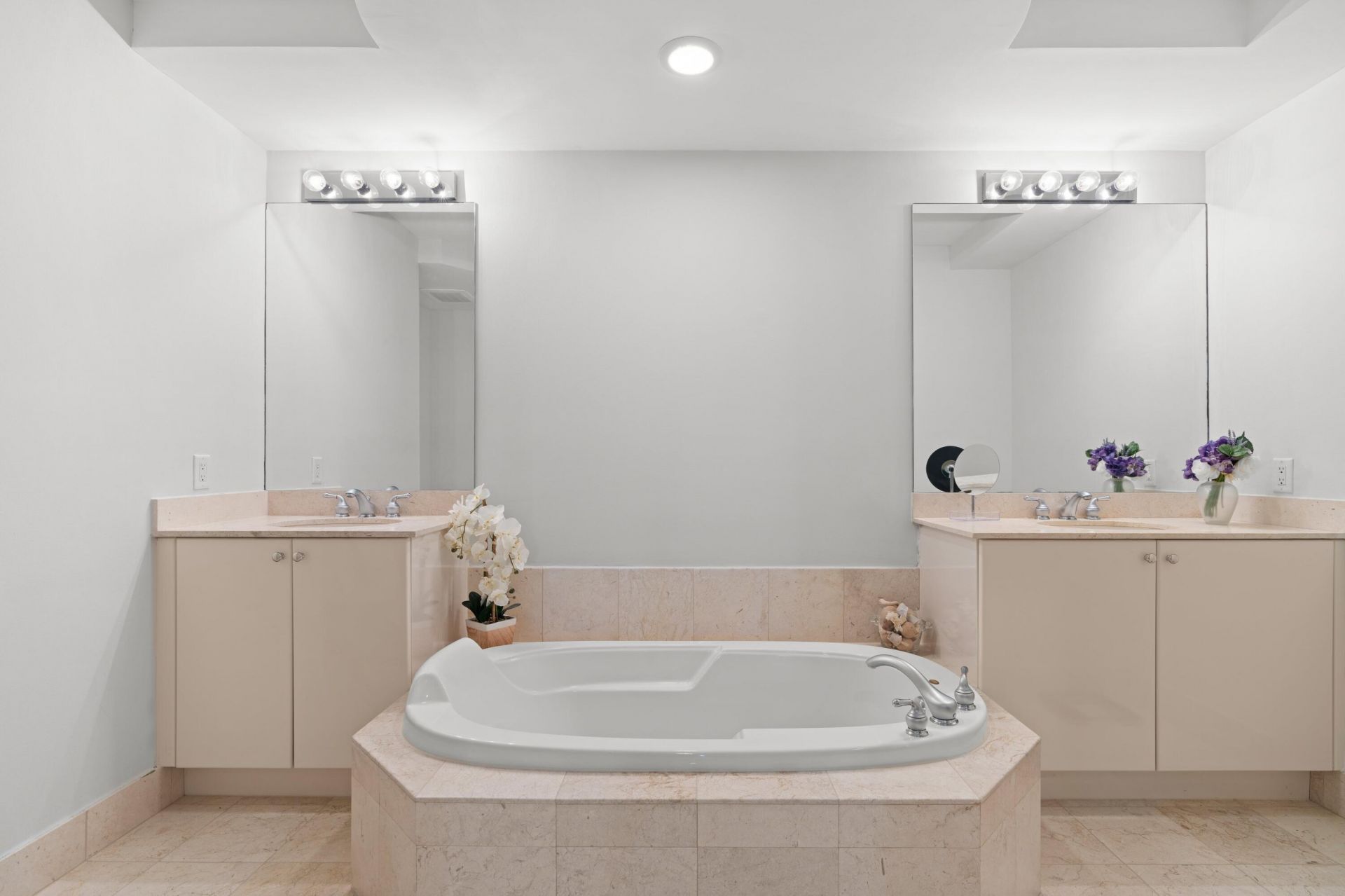 801 S Olive Avenue, Unit 1417, West Palm Beach, FL 33401 Photo