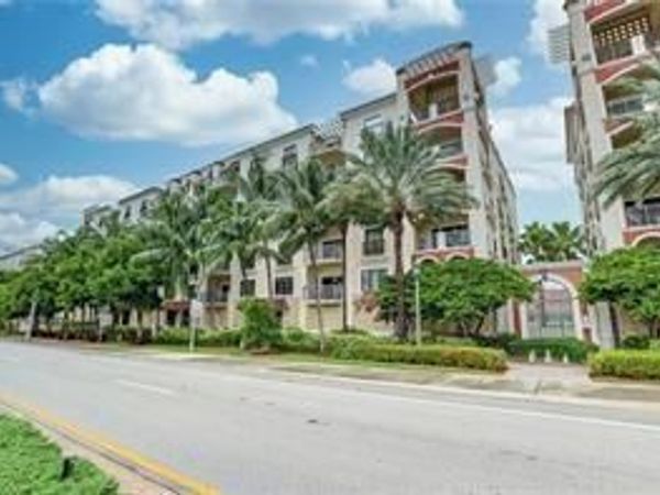 2409 N Ocean Blvd, Unit 427, Fort Lauderdale, FL 33305