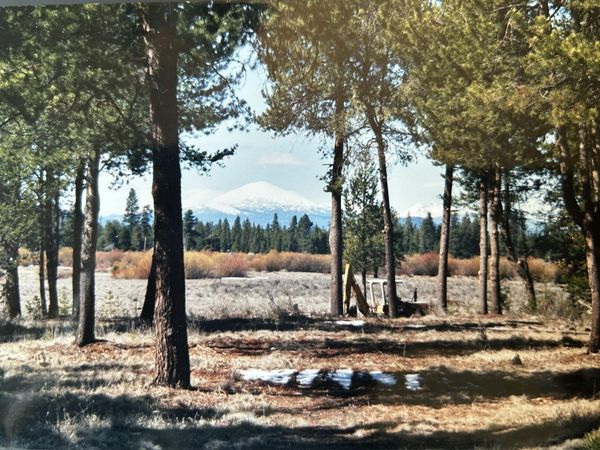 52485 HUNTINGTON Road, La Pine, OR 97739