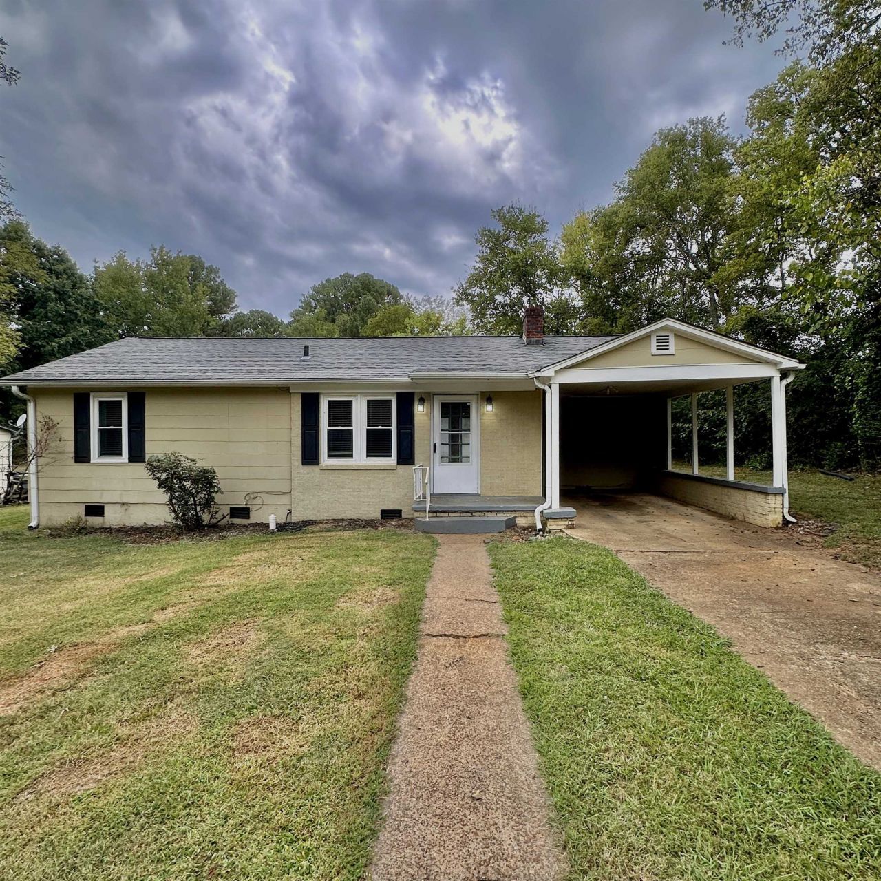 120 Hampton Ave, Florence, AL 00000 Main Photo