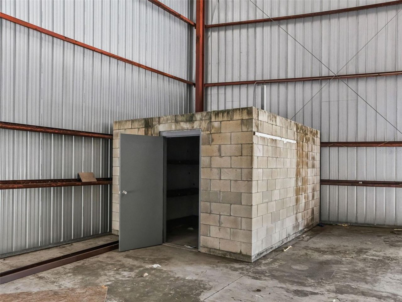 3155 Us Highway 441/27, Fruitland Park, FL 34731 Photo